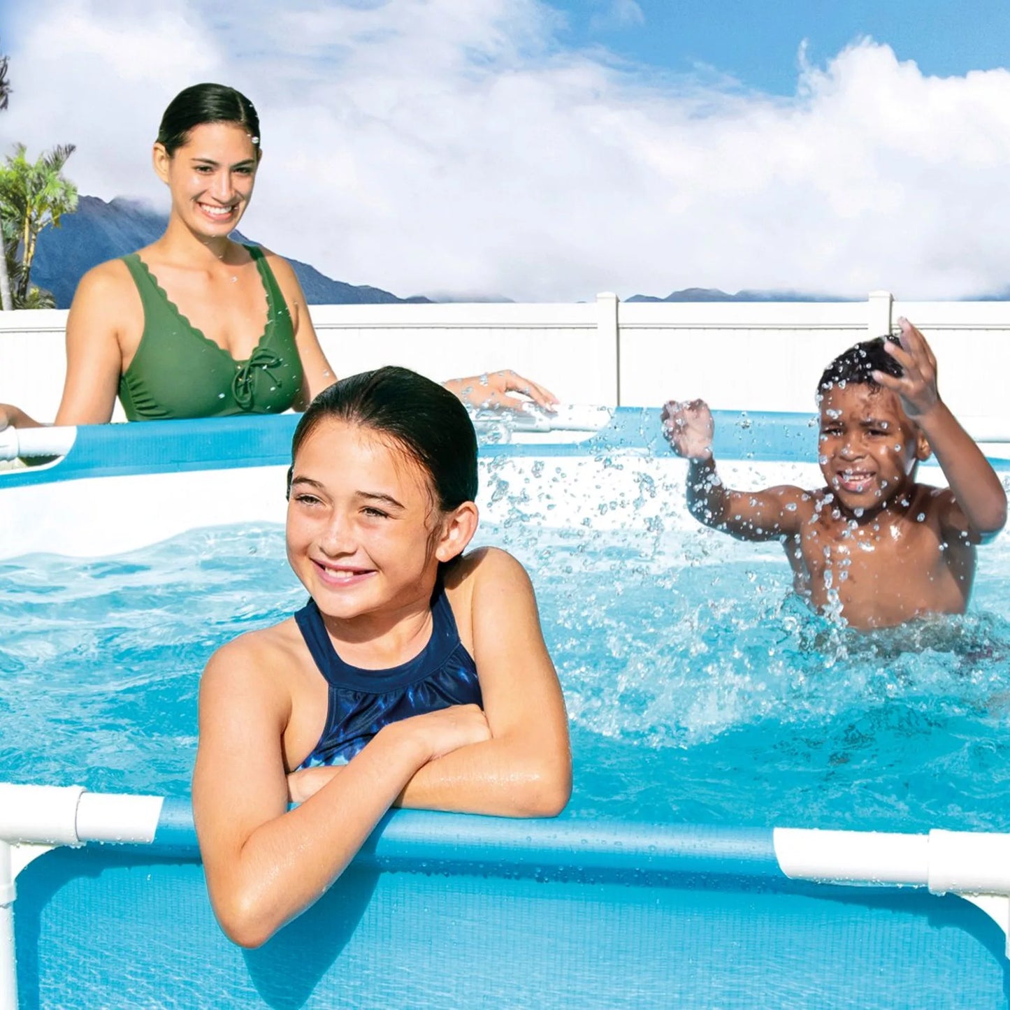 SplashPool® - metal frame round tubular swimming pool